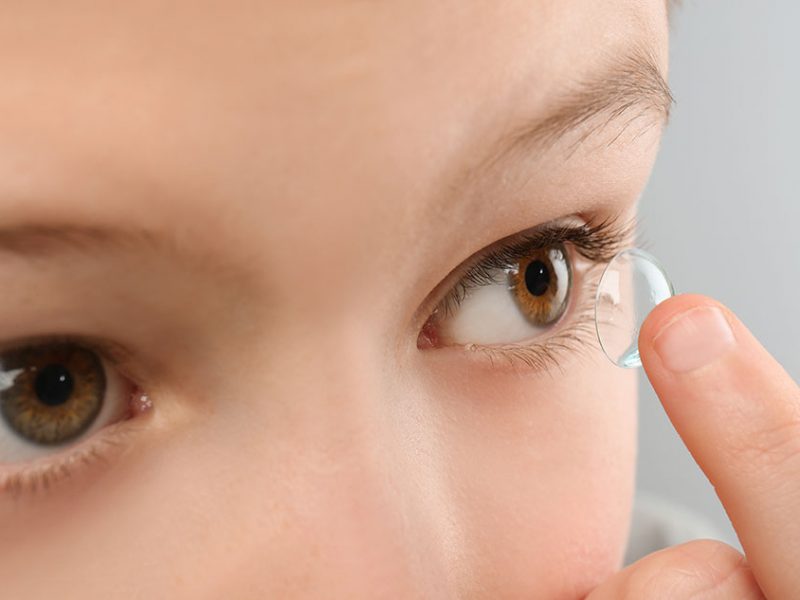 Какие контактные линзы лучше для детей?